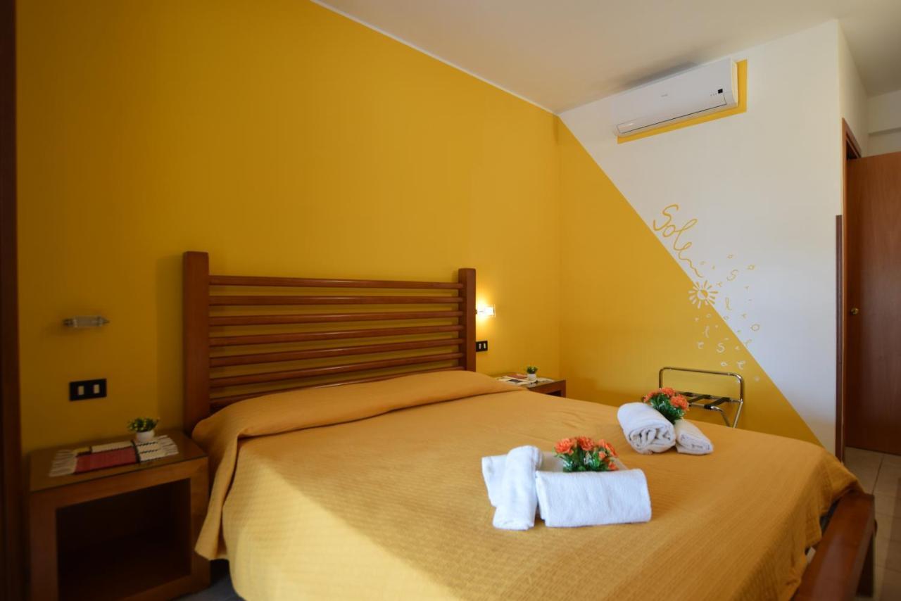 Hotel Iride By Marino Tourist 圣维托罗卡波 外观 照片